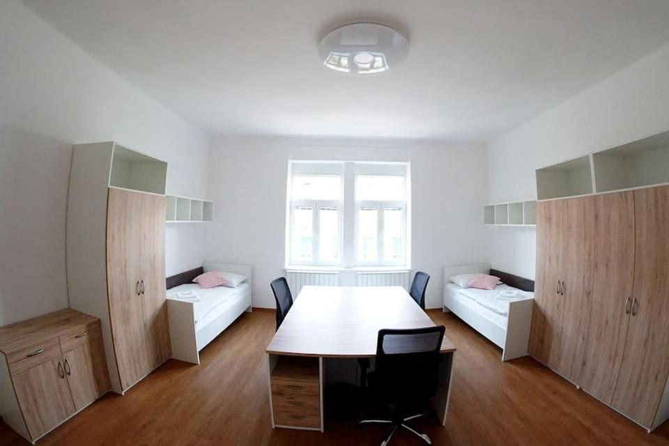 Maister Rooms Maribor Buitenkant foto